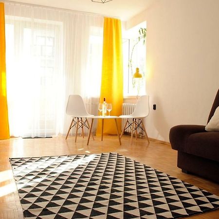 Yellow Apartment Oposite Zoo Stary Toruń Εξωτερικό φωτογραφία