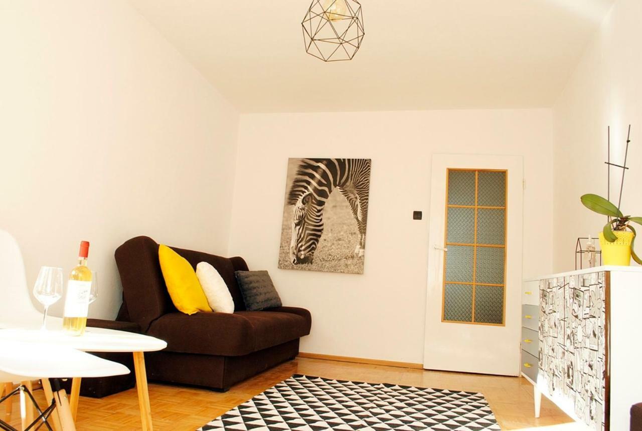 Yellow Apartment Oposite Zoo Stary Toruń Εξωτερικό φωτογραφία